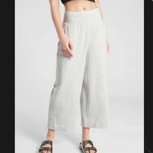 Athleta free flow cullette crop pant